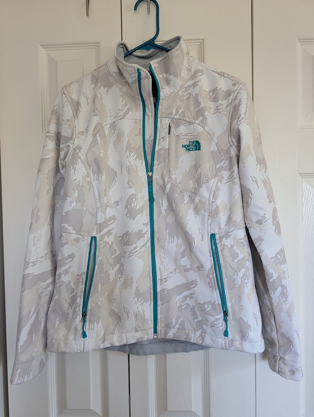 The North Face Apex Bionic White Camo Jacket M
